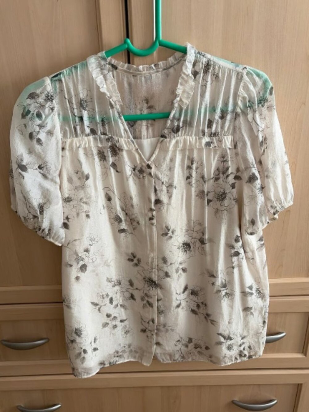 Goelia Beige Ink Floral Print Blouse Medium
